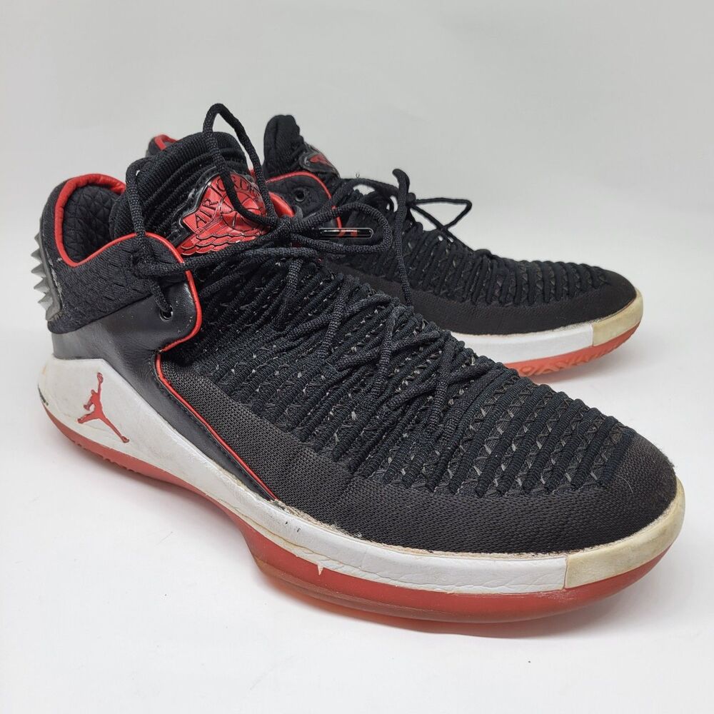 Air Jordan AA1256-001 32 Low Bred Banned 2017 Basketball Sneakers US 11 EUR 45
